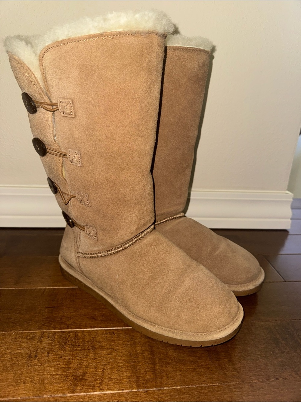 BEARPAW Lori Suede And Sheepskin Toggle Boots